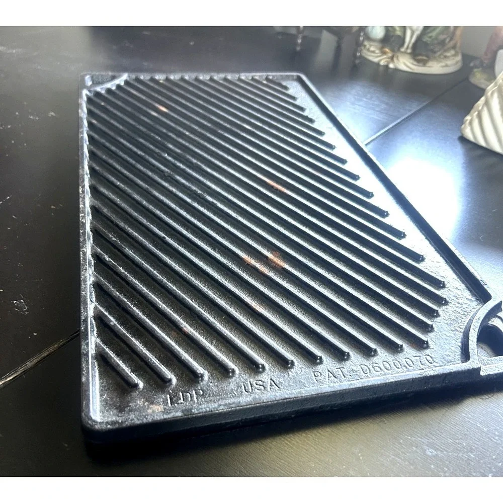 Lodge Cast Iron Reversible Griddle Grill Pan 16.75